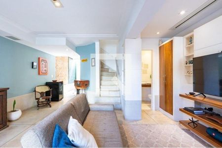 Casa à venda com 2 quartos, 100m² em Campo Belo, São Paulo