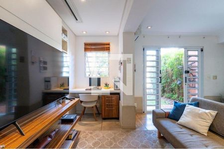 Casa à venda com 2 quartos, 100m² em Campo Belo, São Paulo