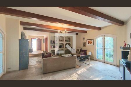Casa à venda com 3 quartos, 368m² em Alto de Pinheiros, São Paulo