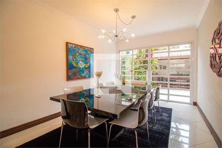 Casa à venda com 3 quartos, 198m² em Planalto Paulista, São Paulo