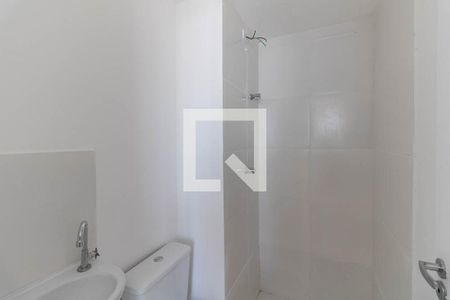 Banheiro de kitnet/studio para alugar com 1 quarto, 19m² em Vila Santo Estefano, São Paulo