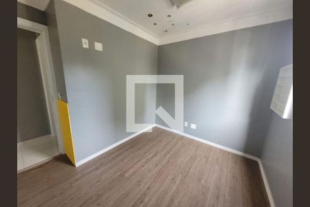 Apartamento à venda com 2 quartos, 76m² em Vila Paulo Silas, São Paulo
