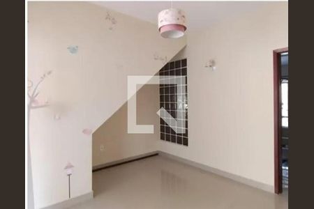 Casa à venda com 3 quartos, 220m² em Jacarepaguá, Rio de Janeiro