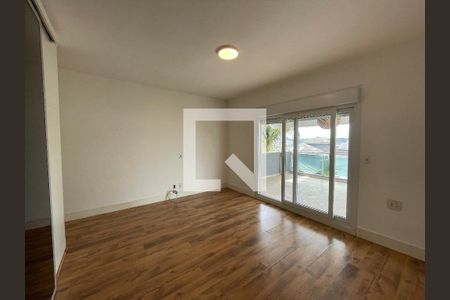 Suíte 1 de casa de condomínio para alugar com 5 quartos, 373m² em Lajeado, Cotia