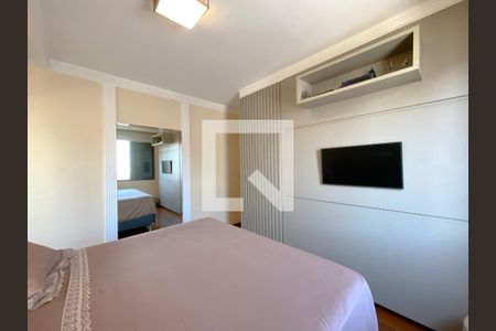 Suite de apartamento à venda com 4 quartos, 130m² em Cidade Nova, Belo Horizonte