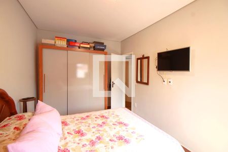 Quarto 1 de casa à venda com 3 quartos, 350m² em Vera Cruz, Belo Horizonte