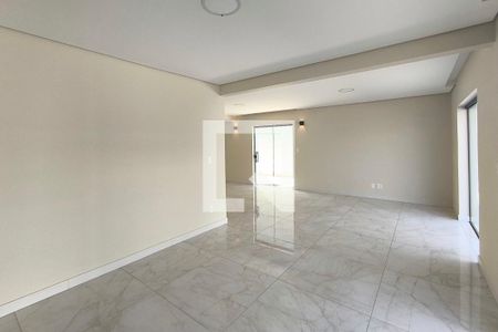 Sala de casa de condomínio à venda com 3 quartos, 410m² em Chácara Morada Mediterrânea, Jundiaí