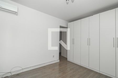 Quarto de apartamento para alugar com 2 quartos, 58m² em Auxiliadora, Porto Alegre