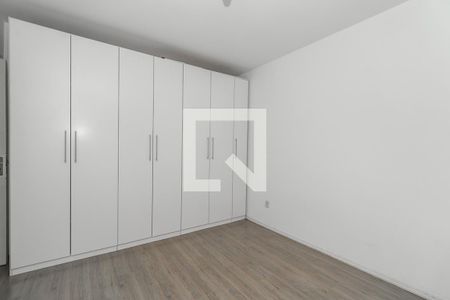 Quarto  de apartamento para alugar com 2 quartos, 58m² em Auxiliadora, Porto Alegre