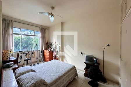 Quarto 1 de apartamento à venda com 2 quartos, 100m² em Laranjeiras, Rio de Janeiro