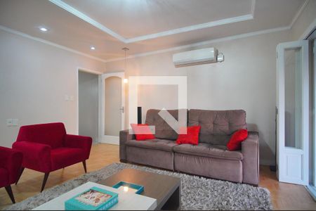 Sala de TV de casa à venda com 5 quartos, 300m² em São Jorge, Novo Hamburgo
