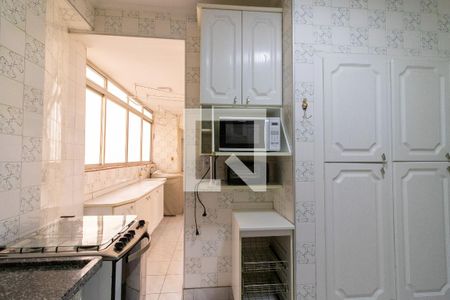 Cozinha de apartamento para alugar com 2 quartos, 96m² em Vila Itapura, Campinas