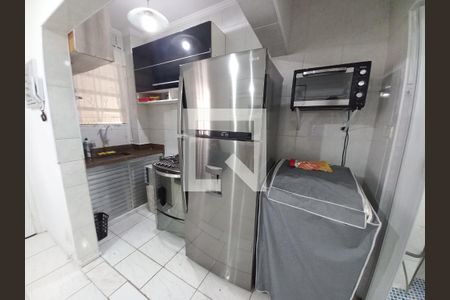 Cozinha de apartamento para alugar com 1 quarto, 35m² em Centro, São Vicente