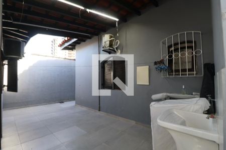 Área de Serviço de casa para alugar com 6 quartos, 420m² em Jardim Centenario, Guarujá