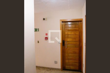 Hall de entrada de apartamento à venda com 2 quartos, 51m² em Batistini, São Bernardo do Campo