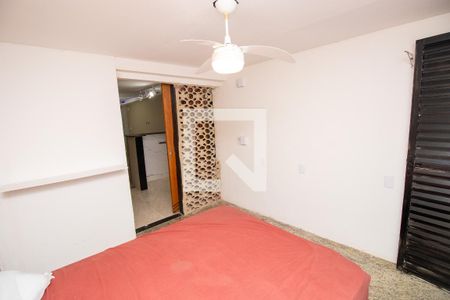 Quarto de casa para alugar com 1 quarto, 55m² em Recreio dos Bandeirantes, Rio de Janeiro