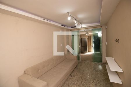Sala de casa para alugar com 1 quarto, 55m² em Recreio dos Bandeirantes, Rio de Janeiro