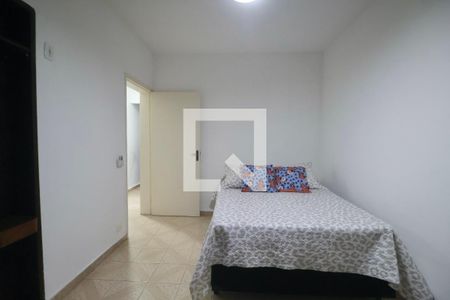 Quarto de apartamento para alugar com 3 quartos, 86m² em Jardim Tres Marias, Guarujá