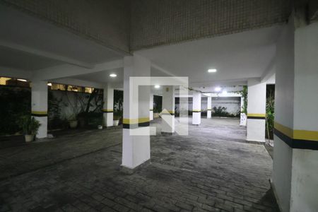 Garagem de apartamento para alugar com 3 quartos, 86m² em Jardim Tres Marias, Guarujá