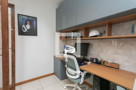 Escritório de apartamento à venda com 3 quartos, 138m² em Jardim do Salso, Porto Alegre