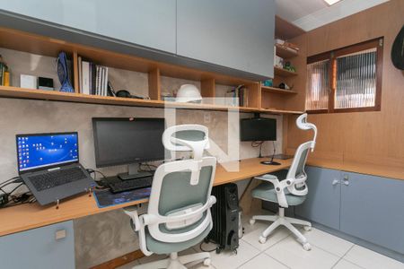 Escritório de apartamento à venda com 3 quartos, 138m² em Jardim do Salso, Porto Alegre