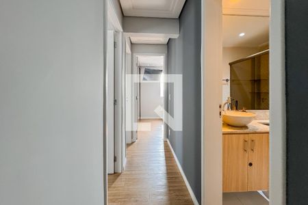 Corredor de apartamento à venda com 3 quartos, 64m² em Cambuci, São Paulo