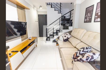 Sala de casa à venda com 2 quartos, 108m² em Vila Diva (zona Leste), São Paulo
