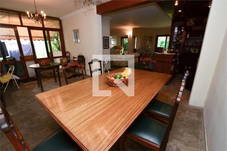 Casa à venda com 4 quartos, 600m² em Santo Amaro, São Paulo