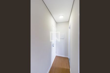 Entrada de apartamento para alugar com 2 quartos, 52m² em Jardim Tupanci, Barueri