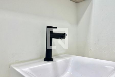 Banheiro de kitnet/studio à venda com 1 quarto, 26m² em Vila da Saúde, São Paulo