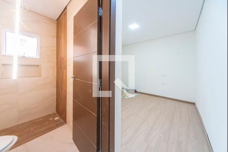 Suíte de casa à venda com 2 quartos, 170m² em Jardim Ocara, Santo André