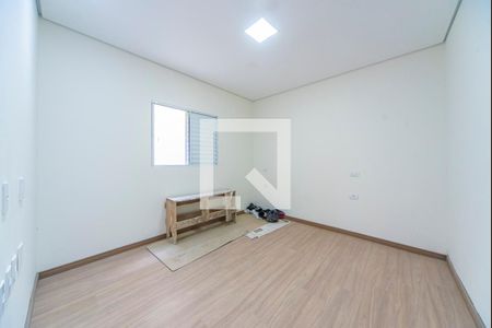 Suíte de casa à venda com 2 quartos, 170m² em Jardim Ocara, Santo André
