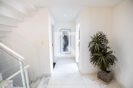 Sala 1 de casa de condomínio para alugar com 3 quartos, 600m² em Campo Grande, Rio de Janeiro