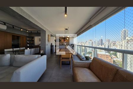 Apartamento à venda com 3 quartos, 152m² em Pompeia, São Paulo