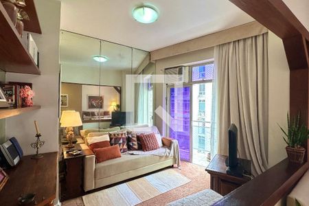 Sala de apartamento à venda com 4 quartos, 130m² em Copacabana, Rio de Janeiro