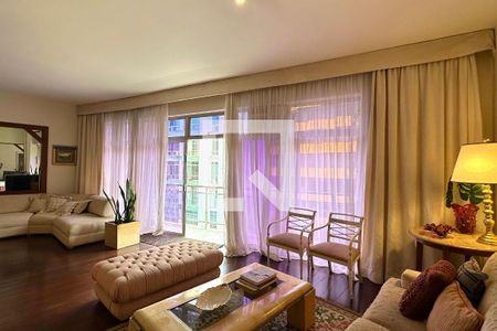 Sala de apartamento à venda com 4 quartos, 130m² em Copacabana, Rio de Janeiro