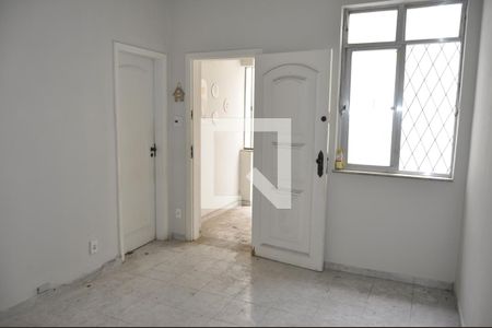 Sala de casa de condomínio à venda com 3 quartos, 240m² em Del Castilho, Rio de Janeiro