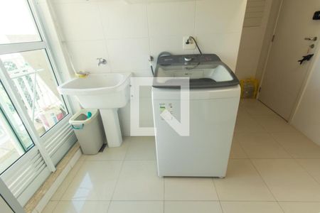 Área de Serviço de apartamento para alugar com 4 quartos, 189m² em Campo Comprido, Curitiba