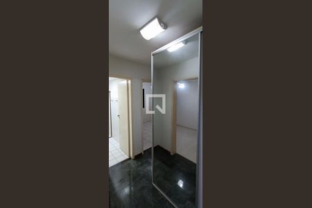 Corredor de apartamento à venda com 3 quartos, 87m² em Vila Andrade, São Paulo