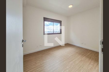 Quarto 2 de apartamento para alugar com 3 quartos, 67m² em Vila Sonia, São Paulo
