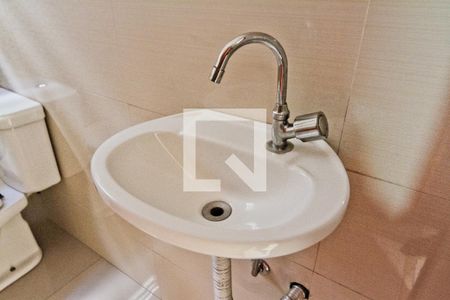 Lavabo de casa à venda com 4 quartos, 250m² em Vila Palmeiras, São Paulo