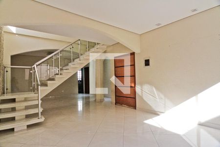 Sala de casa à venda com 4 quartos, 250m² em Vila Palmeiras, São Paulo