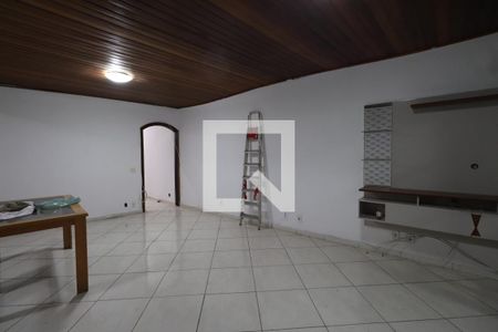 Sala 2 de casa à venda com 6 quartos, 400m² em Vila Carrão, São Paulo