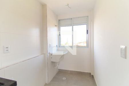 Sala/Cozinha de apartamento para alugar com 2 quartos, 40m² em Parque Sonia, São Paulo
