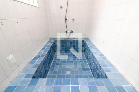 Banheiro da Suíte 1 de casa para alugar com 4 quartos, 100m² em Jardim Barbosa, Guarulhos