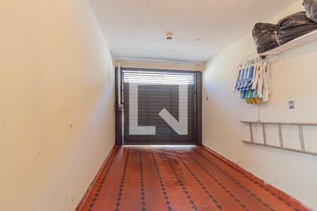 Garagem de casa à venda com 2 quartos, 107m² em Jardim Jaú (zona Leste), São Paulo