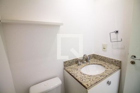 Banheiro de apartamento para alugar com 2 quartos, 65m² em Jardim Dom Bosco, São Paulo