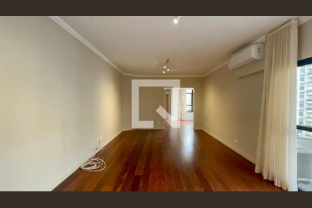 Sala de apartamento à venda com 3 quartos, 260m² em Paraíso, São Paulo