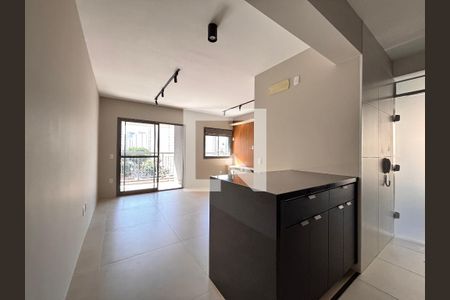 Sala/Cozinha de apartamento à venda com 1 quarto, 63m² em Indianópolis, São Paulo