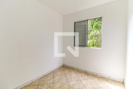 Quarto 2 de apartamento para alugar com 3 quartos, 56m² em Conjunto Residencial José Bonifácio, São Paulo